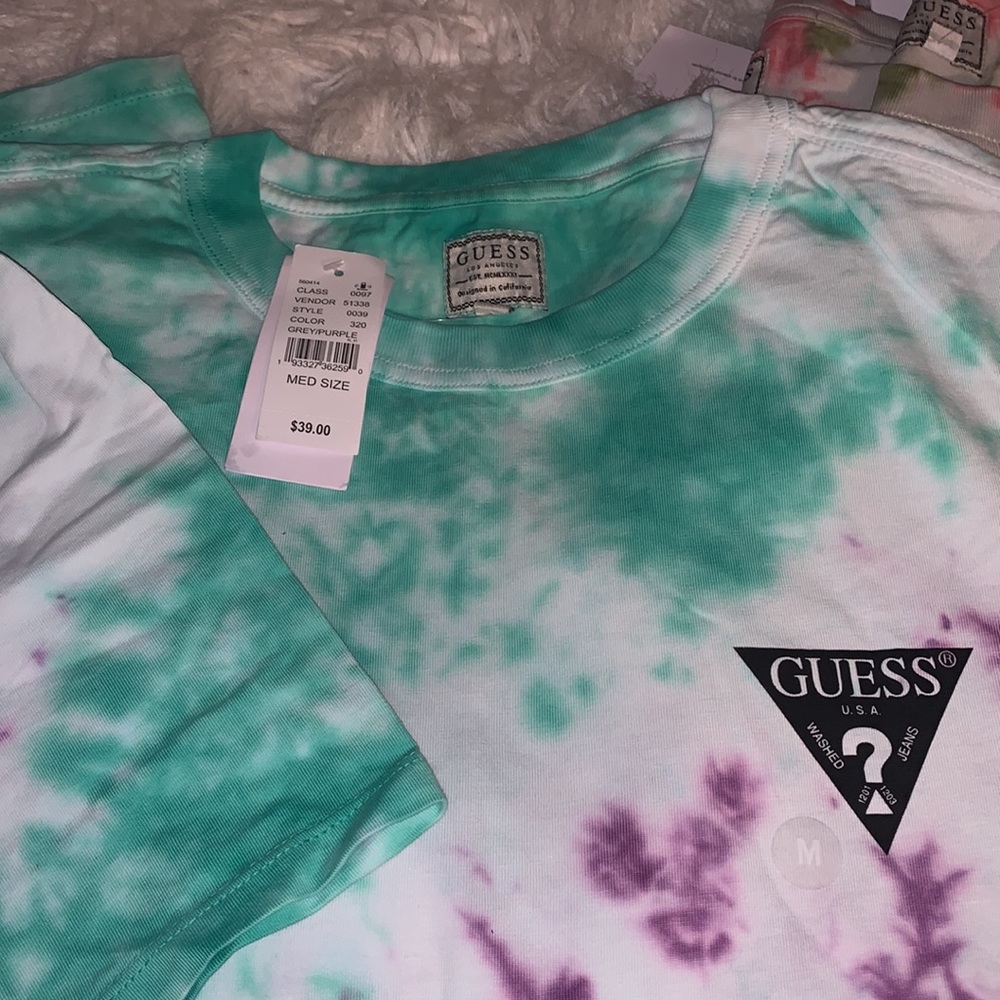 Guess Tees - Picture 2 of 7